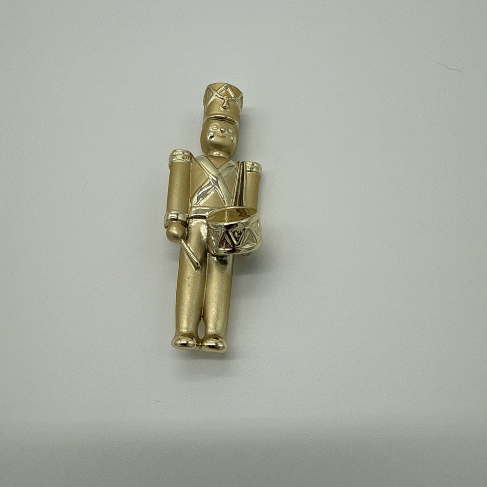 Vintage Christmas Brooch Drummer Soldier Gold Tone Matte